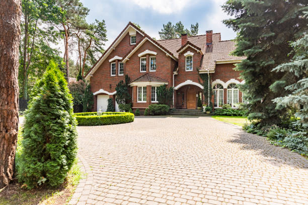 Best Affordable Driveway Paving  in Selma, AL